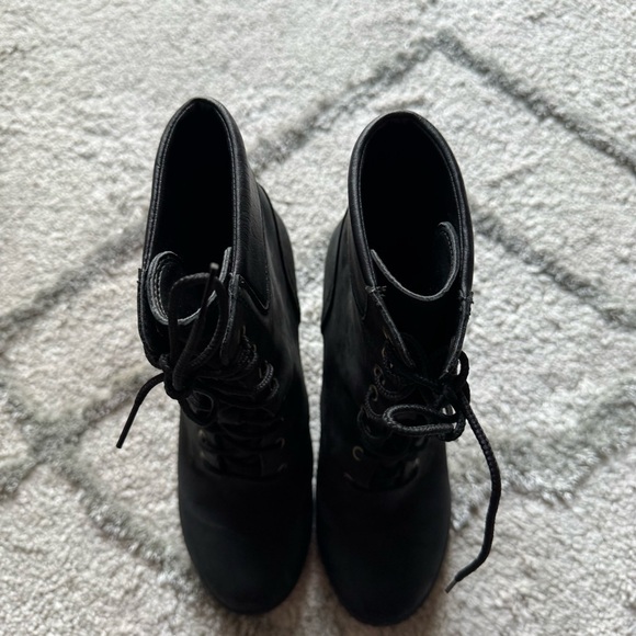 Timberland Tillston Mid Lace Up Boot black nubuck leather heels lug lace up 7.5 - Picture 13 of 14